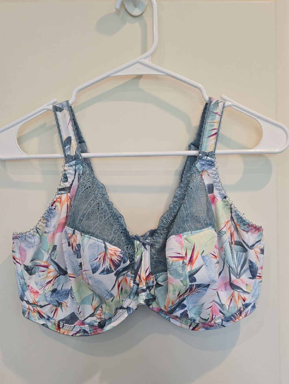 Elomi Pastel Floral Lace Underwire Bra - Blue & Pink Accents